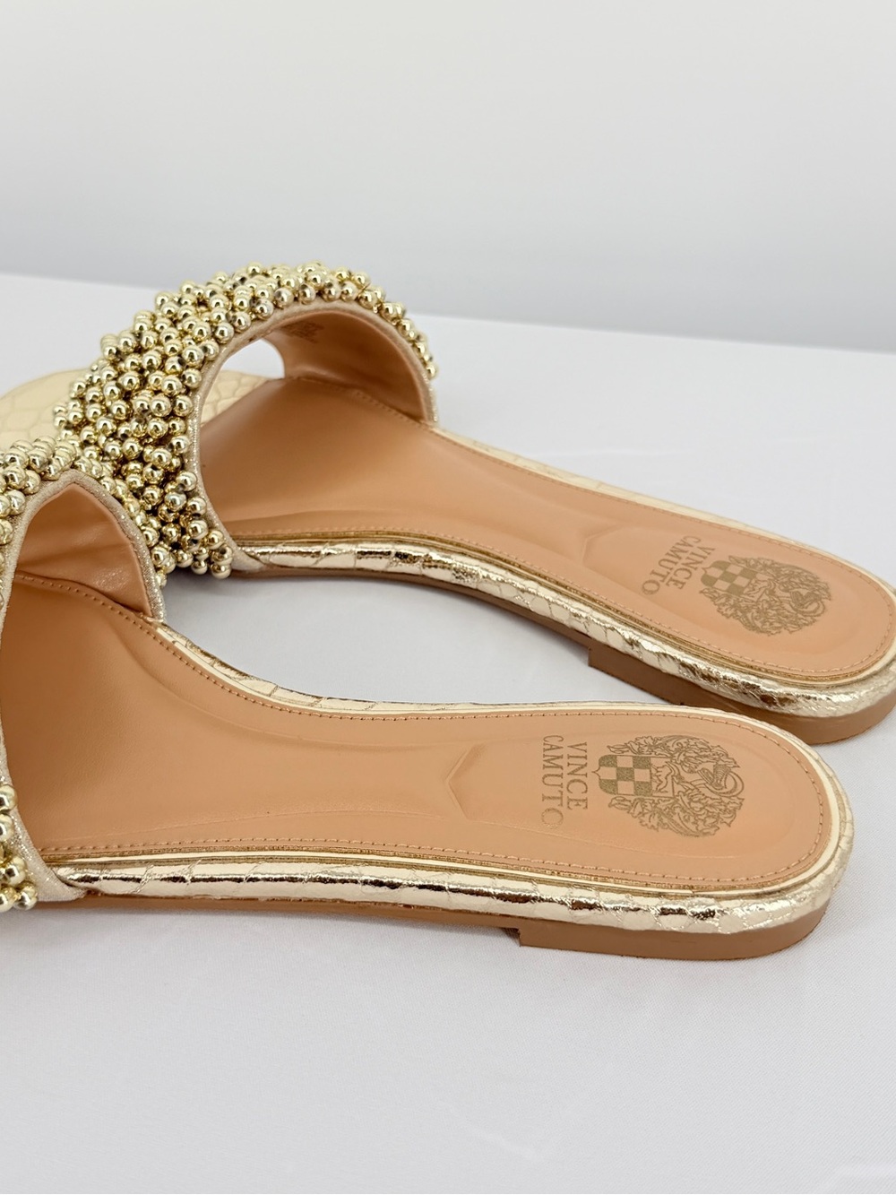 Vince Camuto Gold Beaded Embellished Slide Sandals Women’s Size 6 - Picture 4 of 8